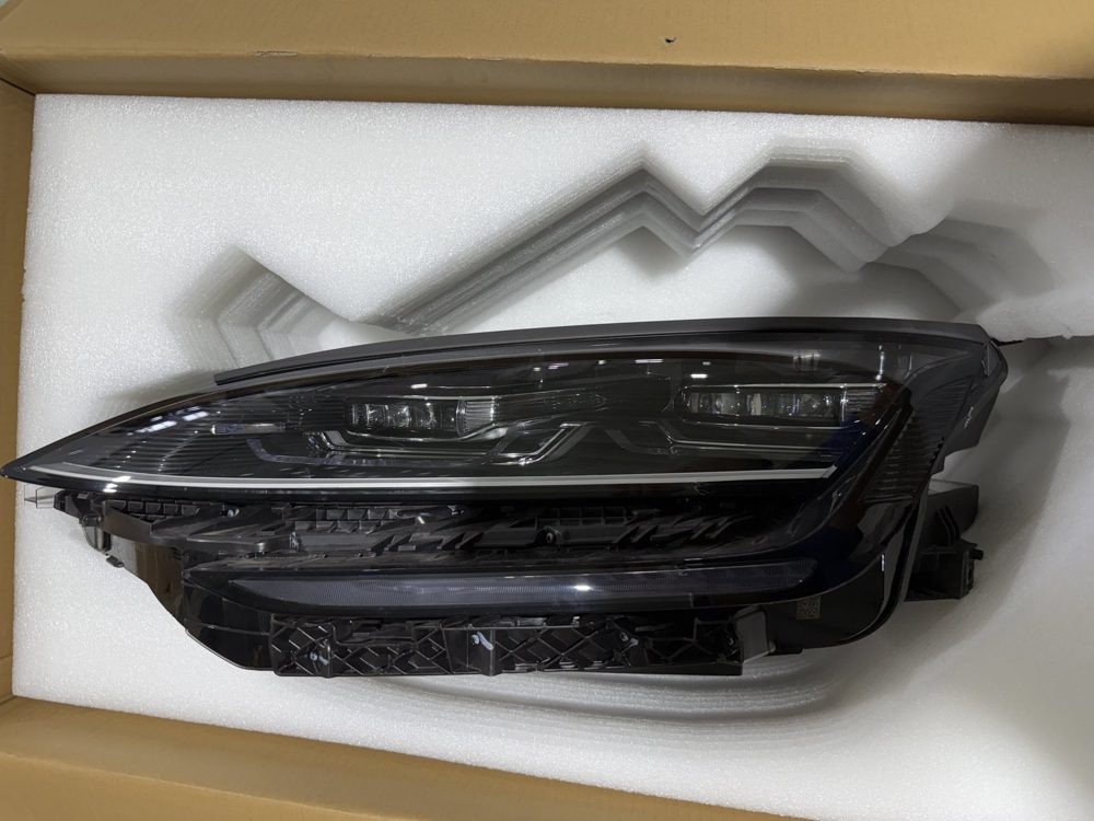 Headlight assembly